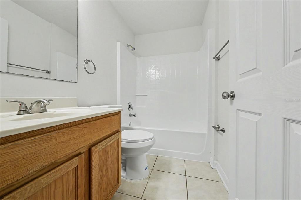 For Sale: $324,900 (3 beds, 2 baths, 1465 Square Feet)