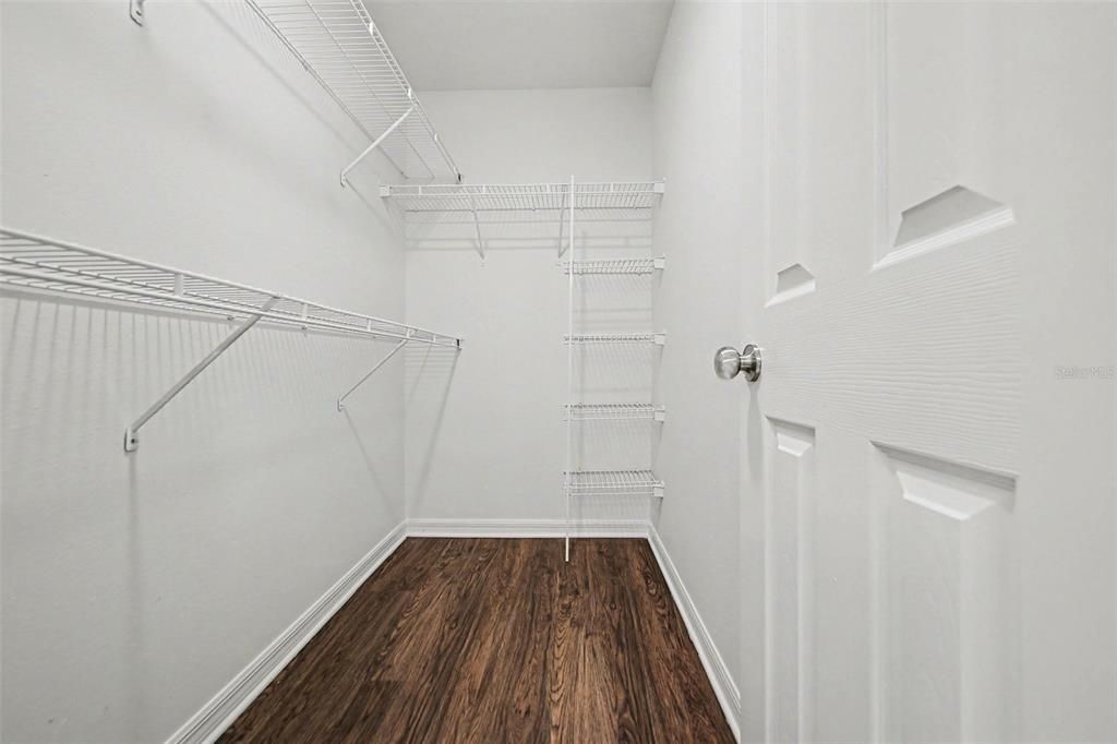 For Sale: $324,900 (3 beds, 2 baths, 1465 Square Feet)