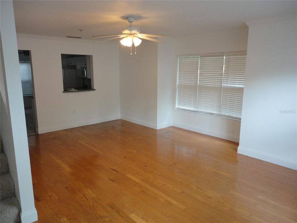For Rent: $1,700 (2 beds, 2 baths, 1141 Square Feet)