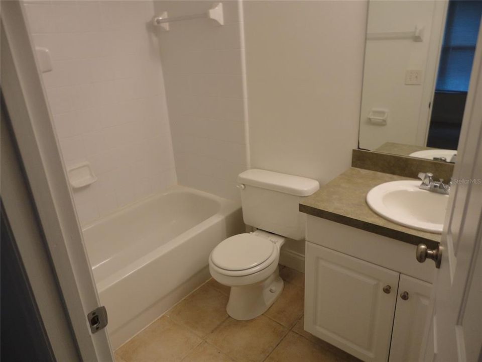 For Rent: $1,700 (2 beds, 2 baths, 1141 Square Feet)