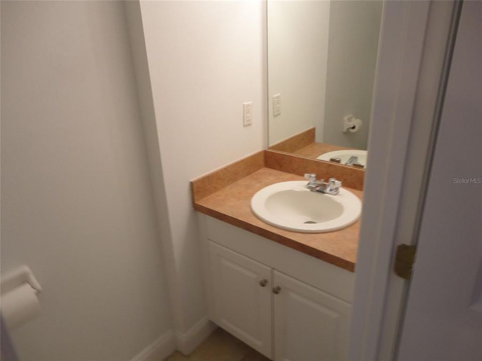 For Rent: $1,700 (2 beds, 2 baths, 1141 Square Feet)