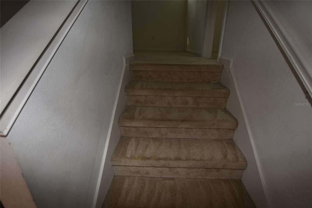 For Rent: $2,475 (4 beds, 2 baths, 2401 Square Feet)