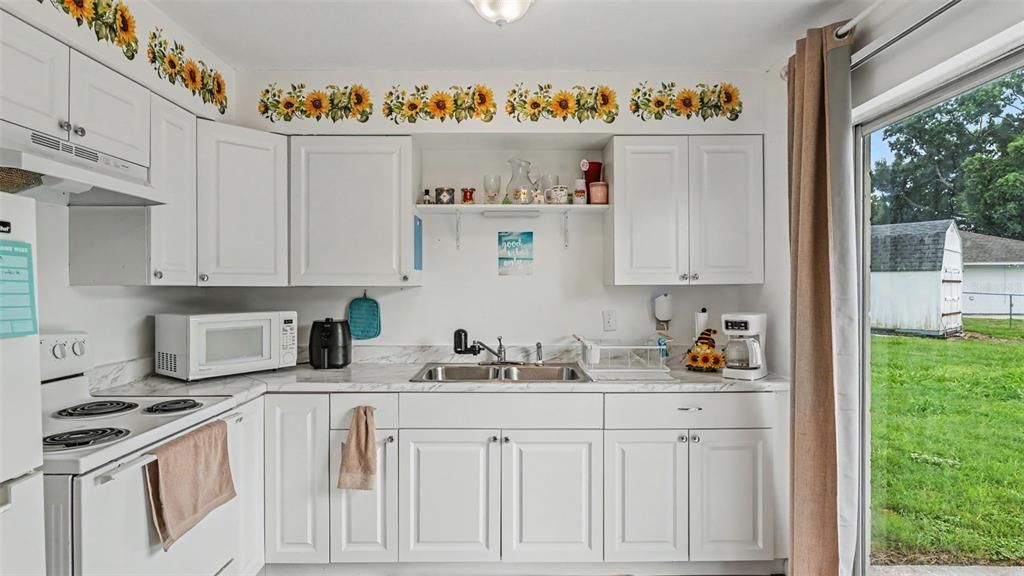 For Sale: $325,000 (4 beds, 0 baths, 1734 Square Feet)