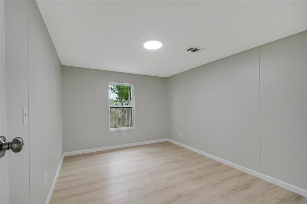 На продажу: $295,000 (3 спален, 2 ванн, 1296 Квадратных фут)