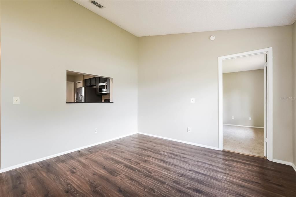 For Sale: $330,000 (3 beds, 2 baths, 1269 Square Feet)