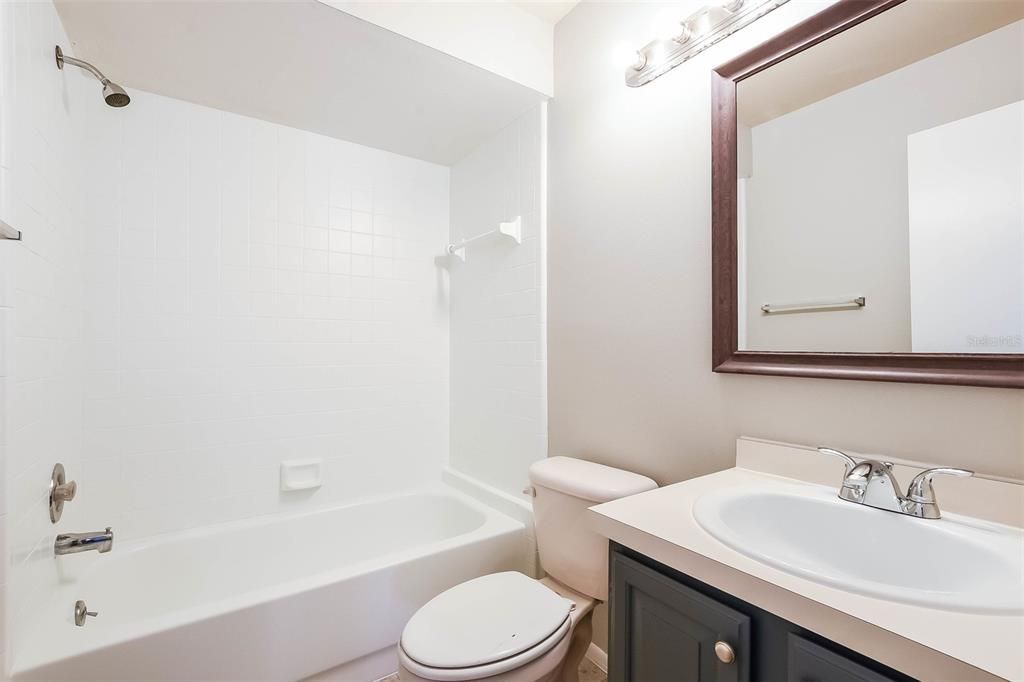 For Sale: $330,000 (3 beds, 2 baths, 1269 Square Feet)