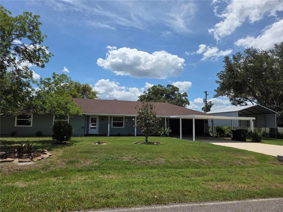 Recently Sold: $375,000 (4 beds, 3 baths, 1984 Square Feet)