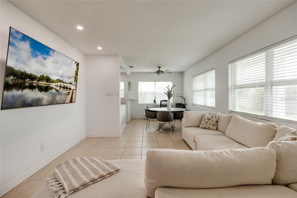 For Rent: $2,700 (3 beds, 1 baths, 1075 Square Feet)