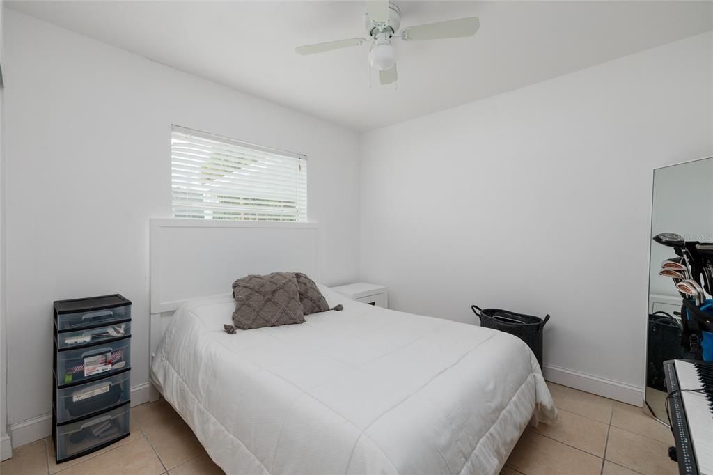 For Rent: $2,700 (3 beds, 1 baths, 1075 Square Feet)