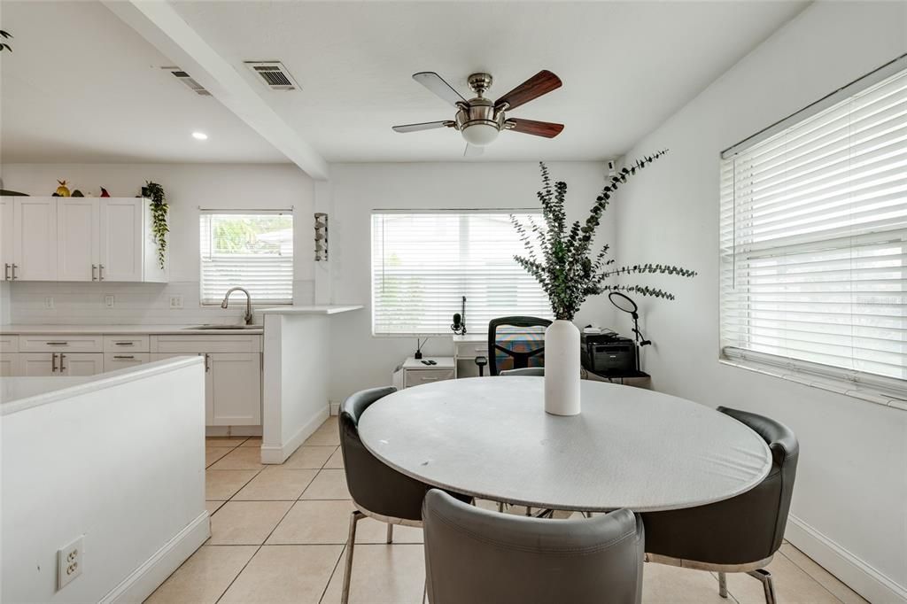 For Rent: $2,700 (3 beds, 1 baths, 1075 Square Feet)