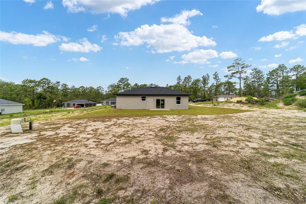 Activo con contrato: $209,900 (3 camas, 2 baños, 1140 Pies cuadrados)
