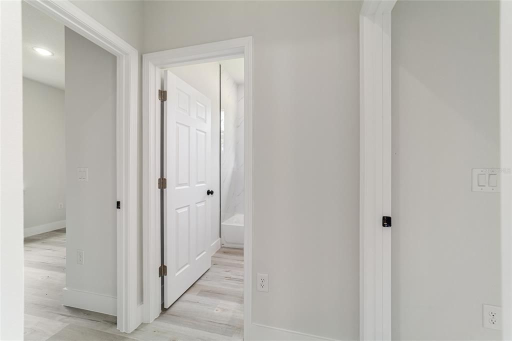 Activo con contrato: $209,900 (3 camas, 2 baños, 1140 Pies cuadrados)