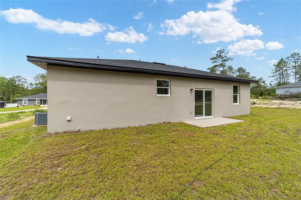 Activo con contrato: $209,900 (3 camas, 2 baños, 1140 Pies cuadrados)