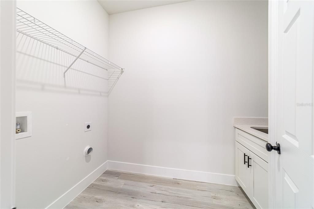 Activo con contrato: $209,900 (3 camas, 2 baños, 1140 Pies cuadrados)