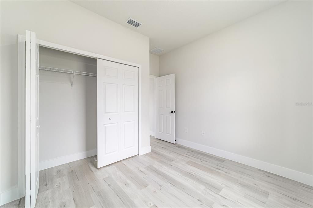 Activo con contrato: $209,900 (3 camas, 2 baños, 1140 Pies cuadrados)