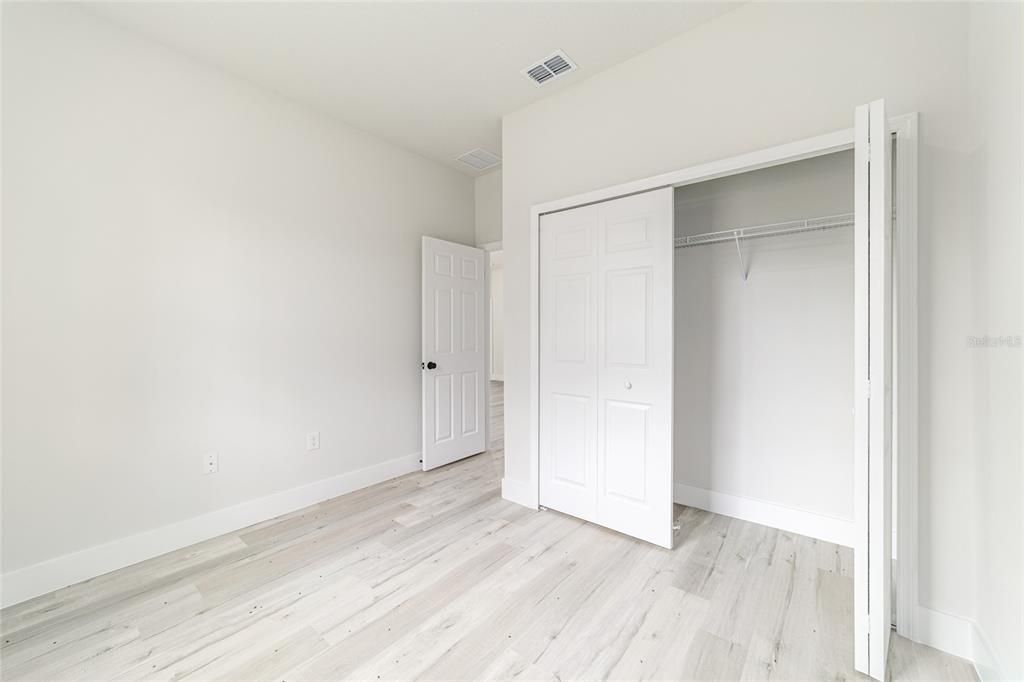 Activo con contrato: $209,900 (3 camas, 2 baños, 1140 Pies cuadrados)