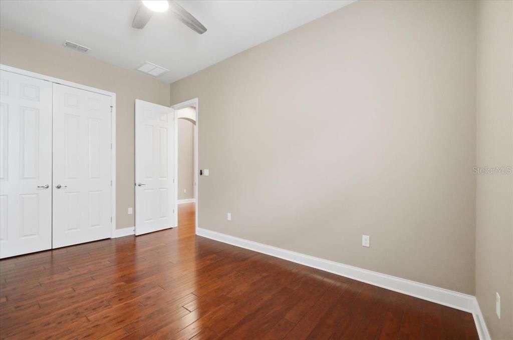 Activo con contrato: $499,000 (3 camas, 2 baños, 2259 Pies cuadrados)