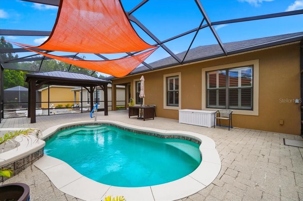 Activo con contrato: $499,000 (3 camas, 2 baños, 2259 Pies cuadrados)