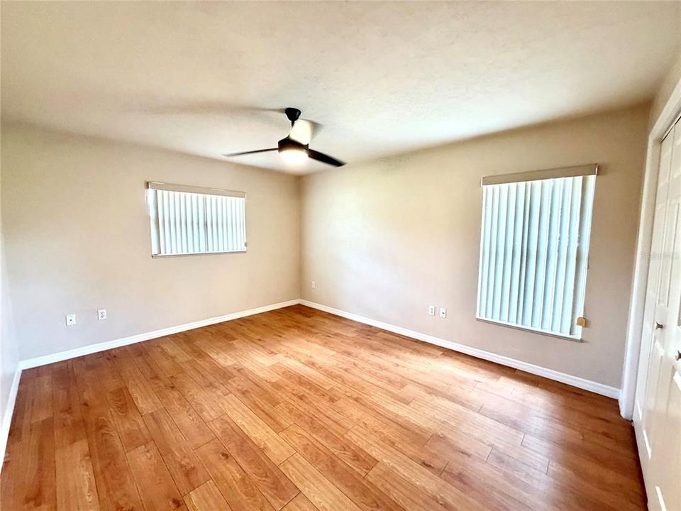 For Sale: $299,900 (3 beds, 2 baths, 1785 Square Feet)