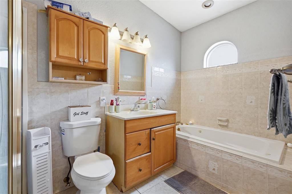 For Sale: $299,000 (3 beds, 2 baths, 1547 Square Feet)