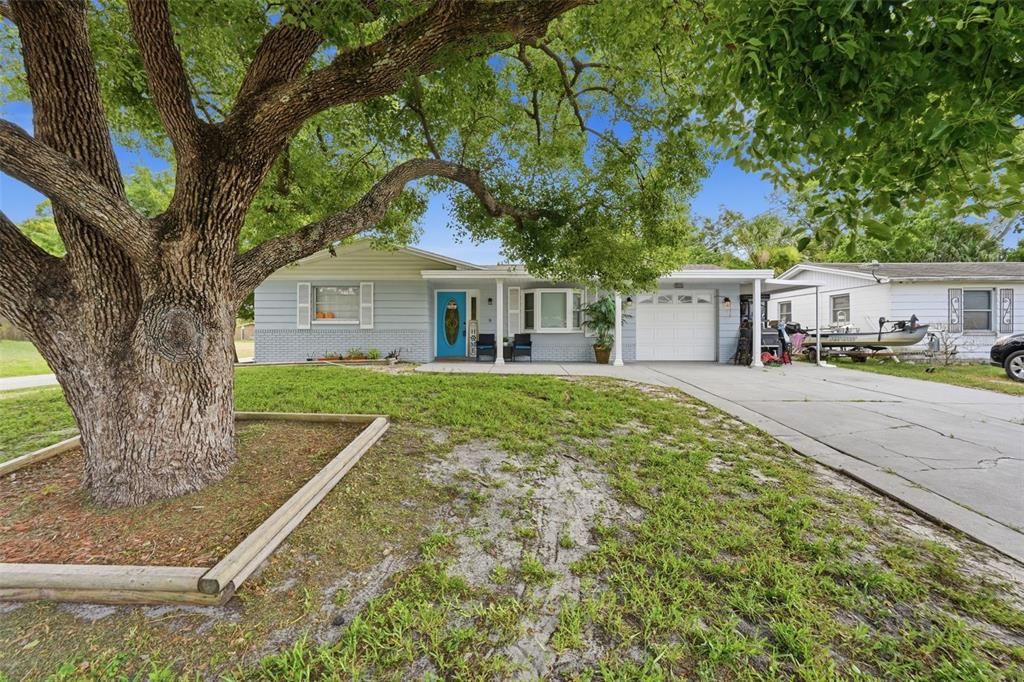 For Sale: $299,000 (3 beds, 2 baths, 1547 Square Feet)