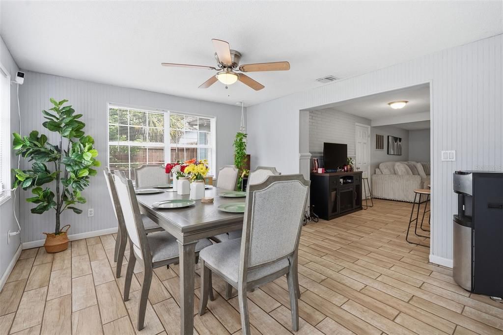 For Sale: $299,000 (3 beds, 2 baths, 1547 Square Feet)