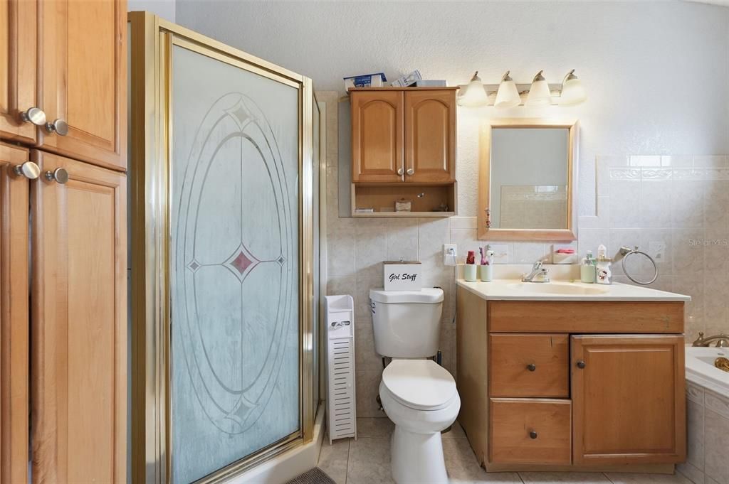 For Sale: $299,000 (3 beds, 2 baths, 1547 Square Feet)