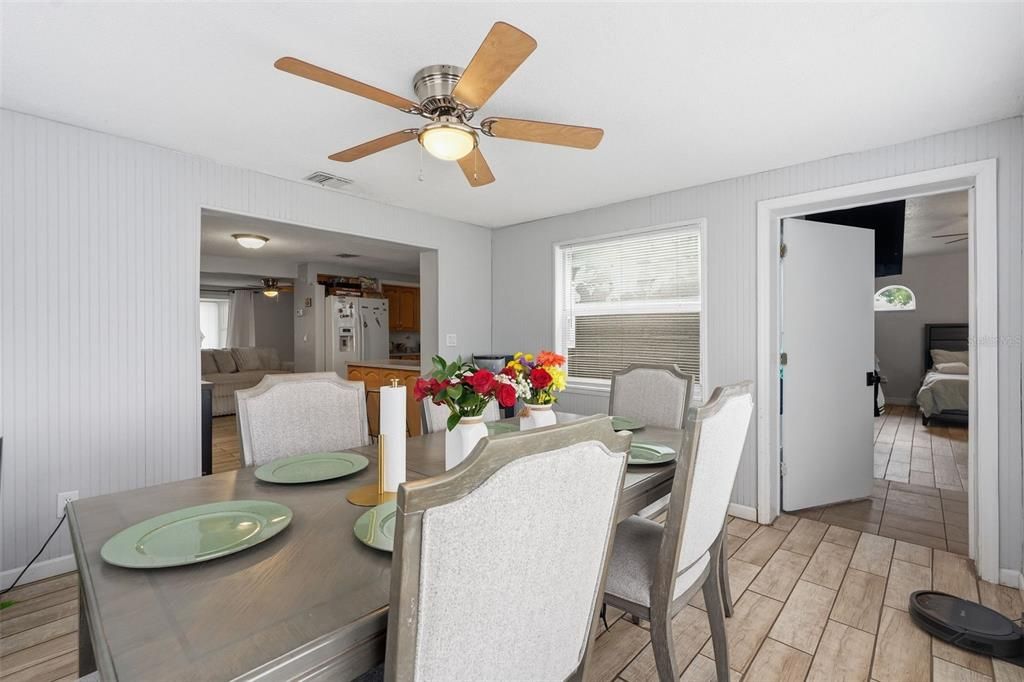 For Sale: $299,000 (3 beds, 2 baths, 1547 Square Feet)
