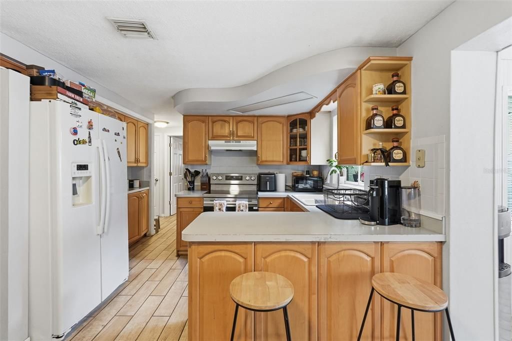 For Sale: $299,000 (3 beds, 2 baths, 1547 Square Feet)