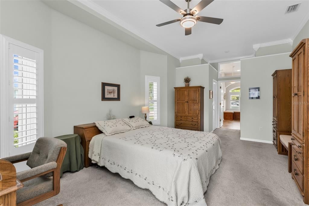 For Sale: $499,900 (3 beds, 2 baths, 1982 Square Feet)