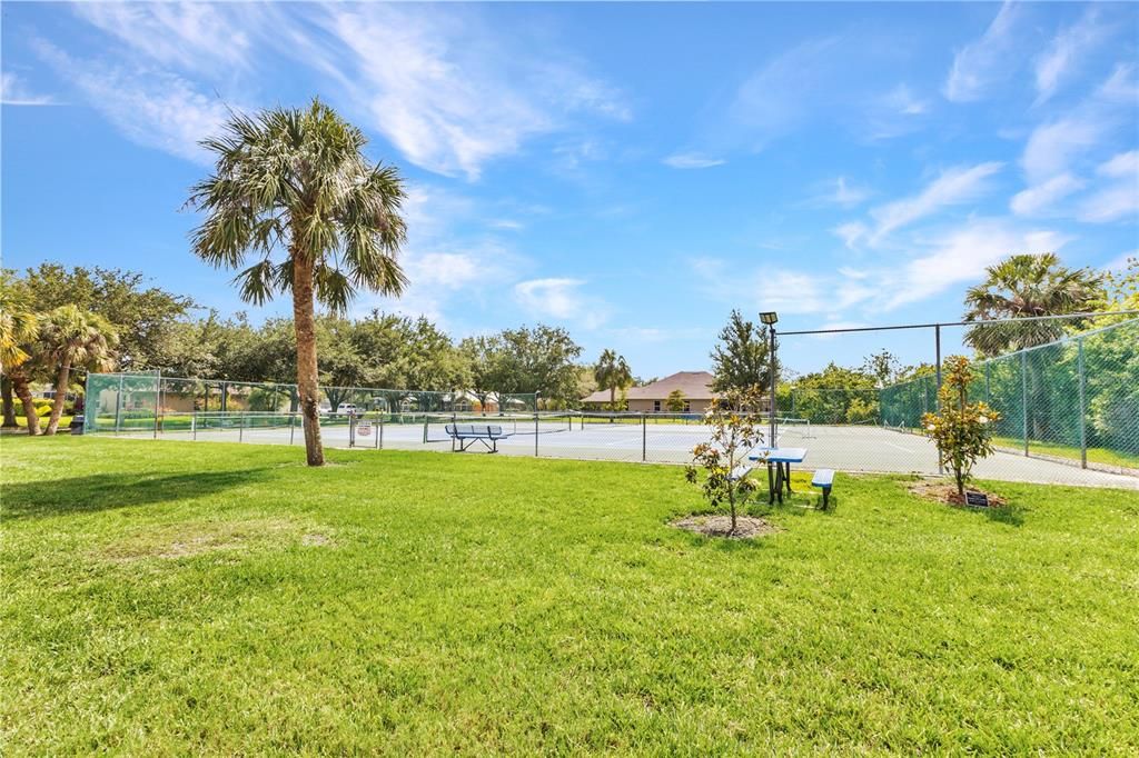 For Sale: $499,900 (3 beds, 2 baths, 1982 Square Feet)