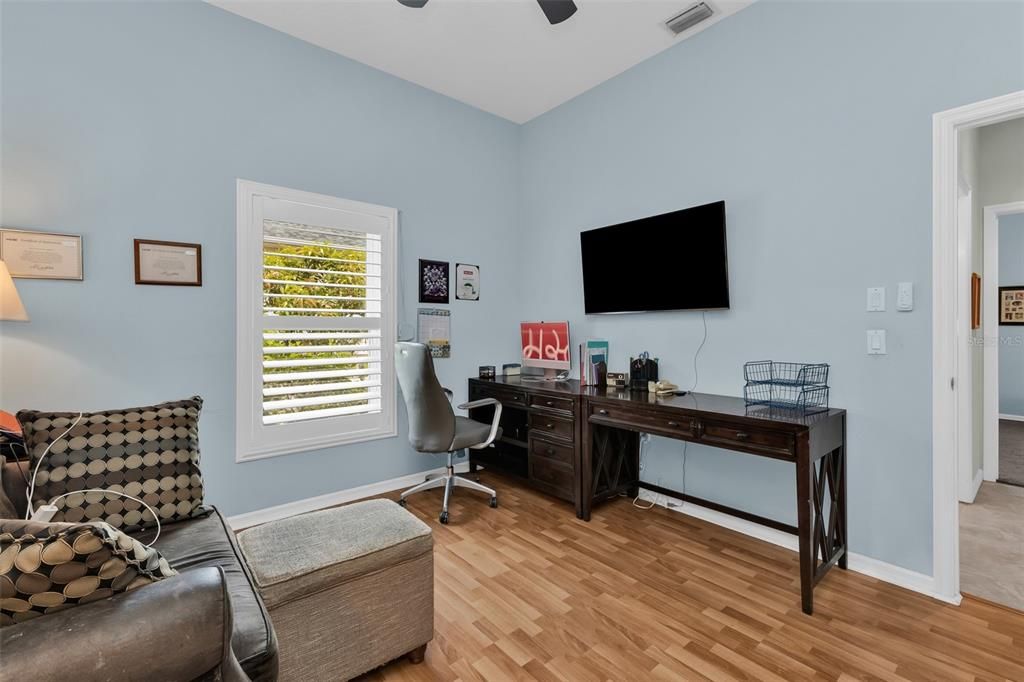 For Sale: $499,900 (3 beds, 2 baths, 1982 Square Feet)