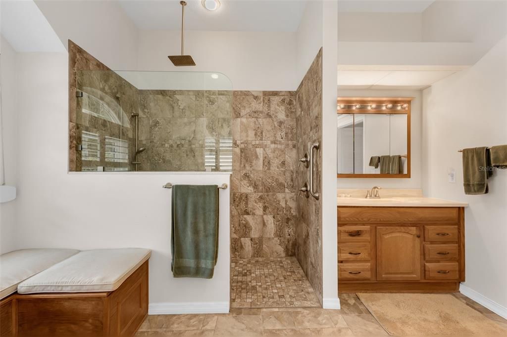 For Sale: $499,900 (3 beds, 2 baths, 1982 Square Feet)