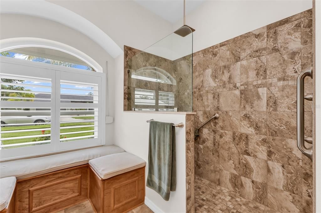 For Sale: $499,900 (3 beds, 2 baths, 1982 Square Feet)