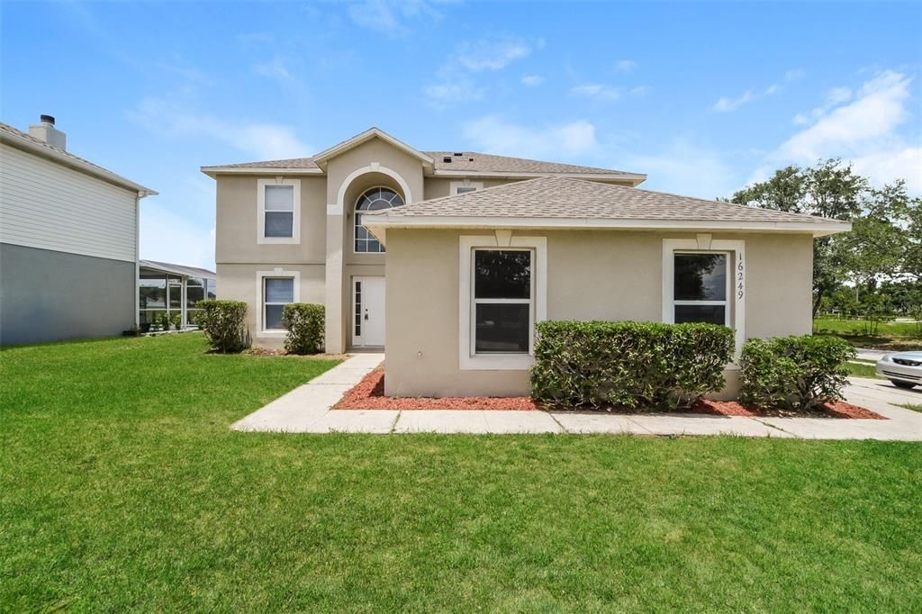 For Sale: $399,900 (4 beds, 2 baths, 2200 Square Feet)