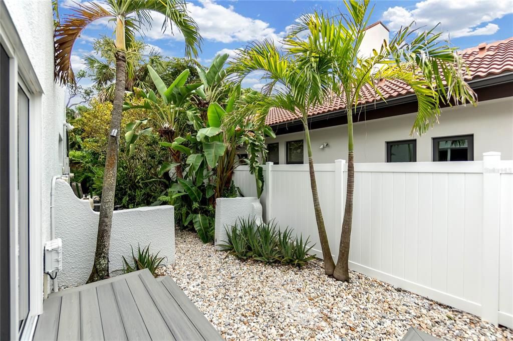 For Sale: $1,799,500 (4 beds, 3 baths, 2330 Square Feet)