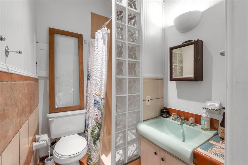 For Sale: $1,799,500 (4 beds, 3 baths, 2330 Square Feet)