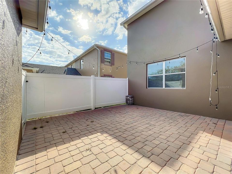 For Sale: $390,000 (3 beds, 2 baths, 1745 Square Feet)