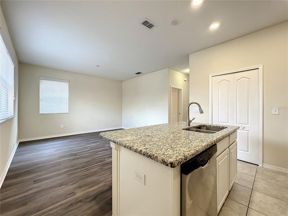For Sale: $390,000 (3 beds, 2 baths, 1745 Square Feet)