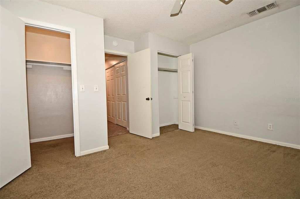 For Rent: $1,600 (2 beds, 1 baths, 1008 Square Feet)