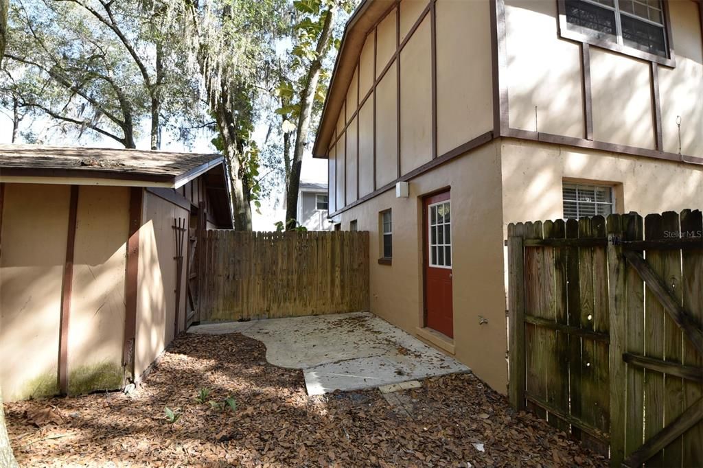 For Rent: $1,600 (2 beds, 1 baths, 1008 Square Feet)