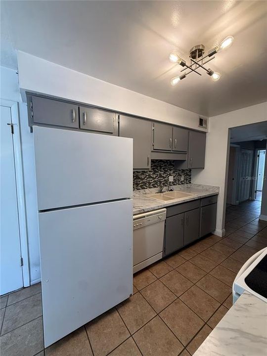 For Rent: $2,399 (3 beds, 2 baths, 1580 Square Feet)