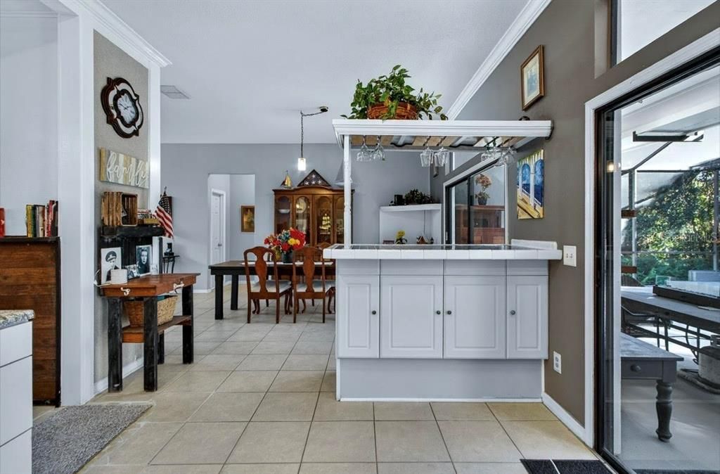 For Sale: $499,900 (4 beds, 2 baths, 2151 Square Feet)