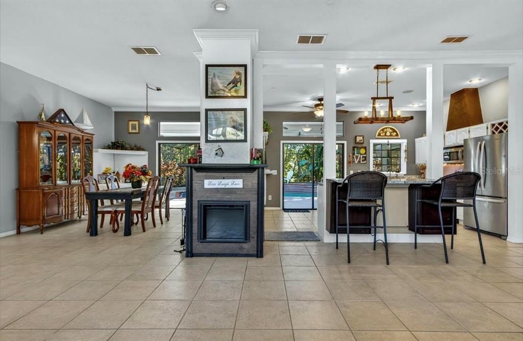 For Sale: $499,900 (4 beds, 2 baths, 2151 Square Feet)