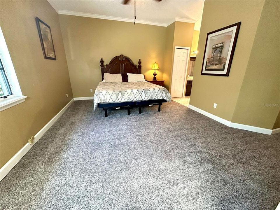 For Sale: $499,900 (4 beds, 2 baths, 2151 Square Feet)