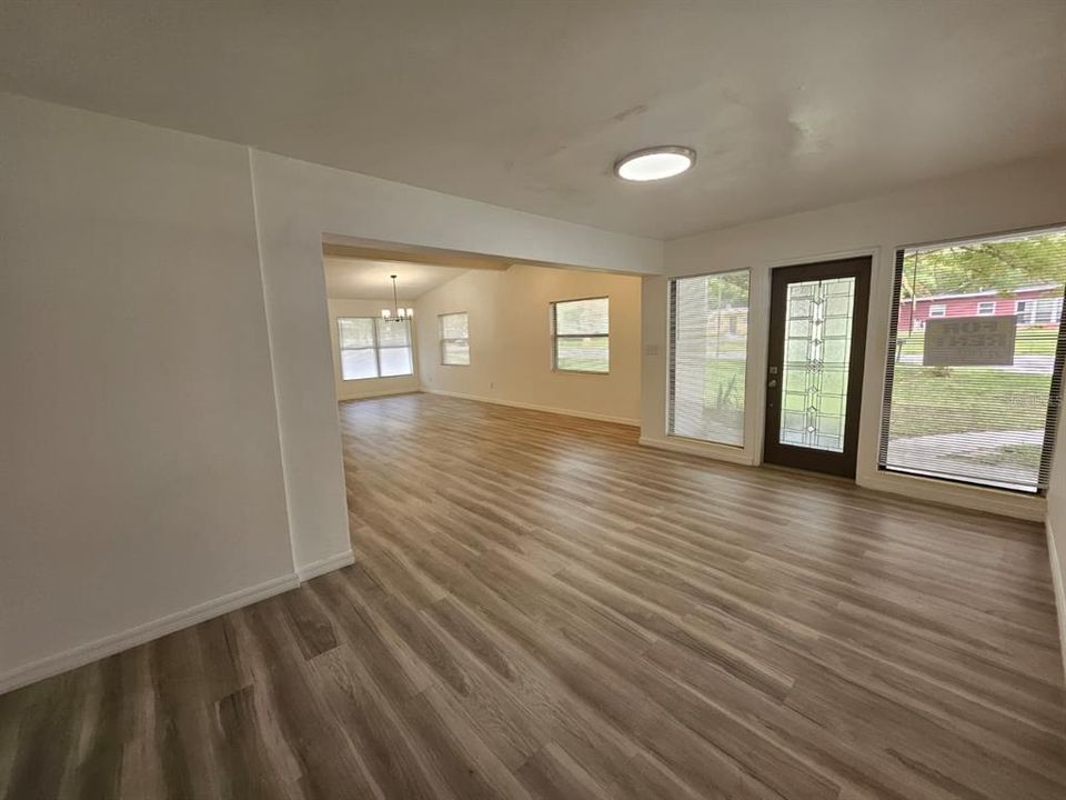 В аренду: $2,450 (3 спален, 2 ванн, 1693 Квадратных фут)