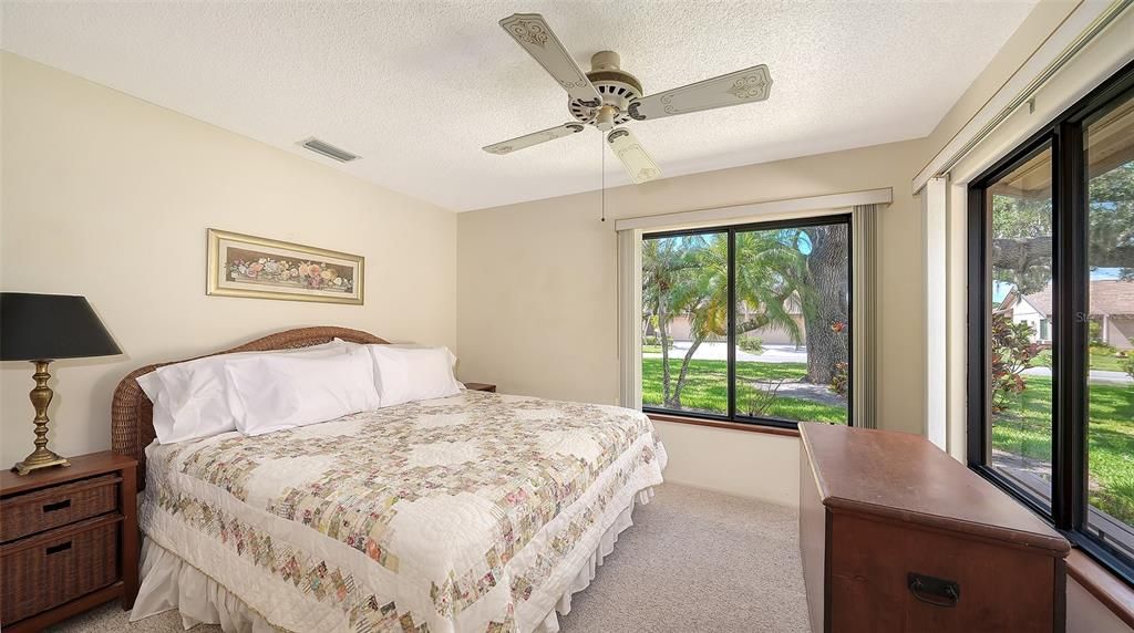 Active With Contract: $215,000 (3 beds, 2 baths, 1679 Square Feet)