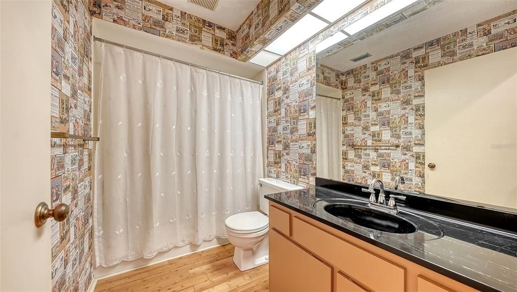 Active With Contract: $215,000 (3 beds, 2 baths, 1679 Square Feet)