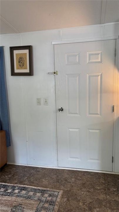 For Sale: $179,900 (3 beds, 2 baths, 1216 Square Feet)