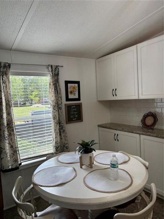 For Sale: $179,900 (3 beds, 2 baths, 1216 Square Feet)